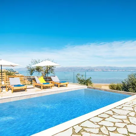 Villa Katostrato By Apraos