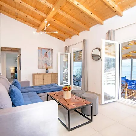 Katostrato By * Apraos